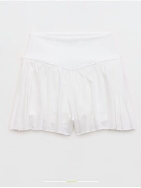 🆕 Aerie Real Me Pleated Flowy Short